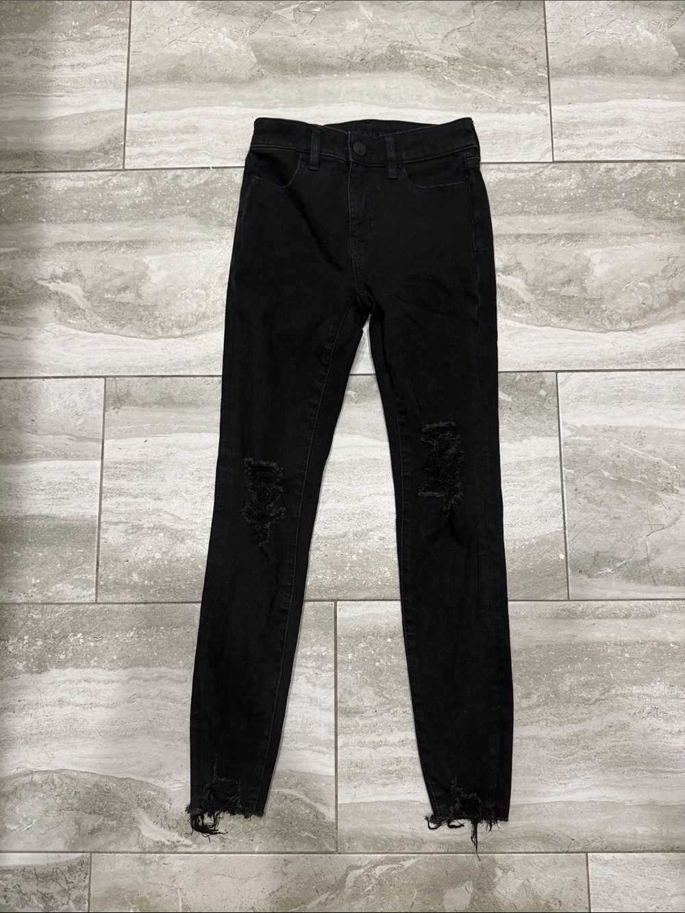 American Eagle Outfitters Black Distressed High-Rise Skinny Jeans